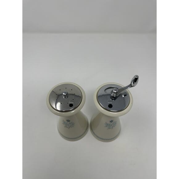 Lenox Fine China Wyndcrest Sat and Pepper Mill Set Vintage Ivory 1970's - Picture 2 of 14